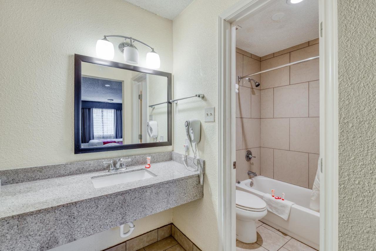 Oyo Hotel Rosenberg Tx I-69 المظهر الخارجي الصورة