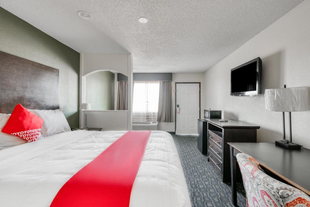 Oyo Hotel Rosenberg Tx I-69 المظهر الخارجي الصورة