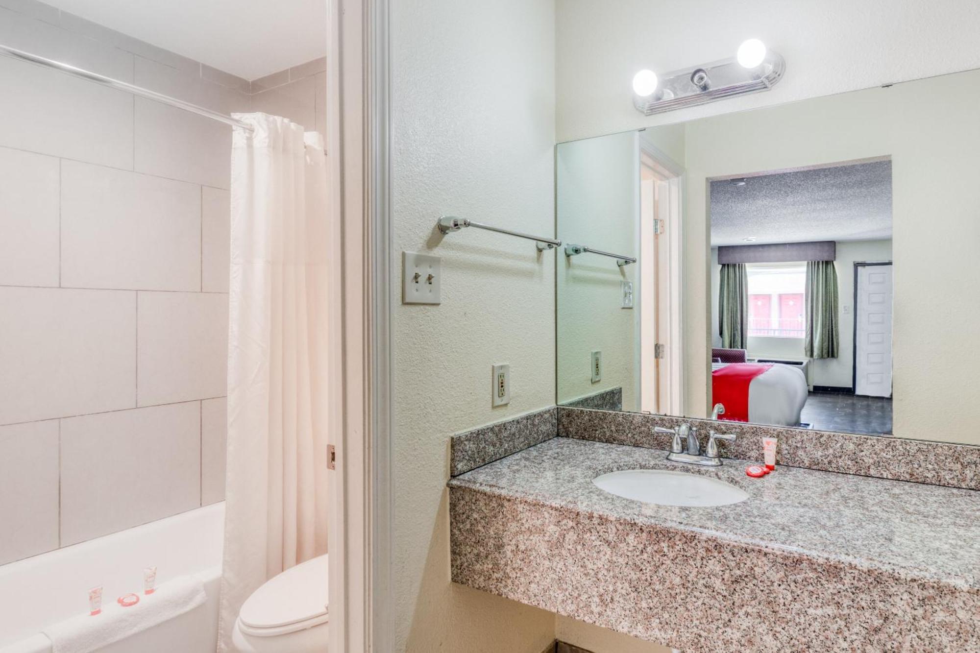 Oyo Hotel Rosenberg Tx I-69 المظهر الخارجي الصورة