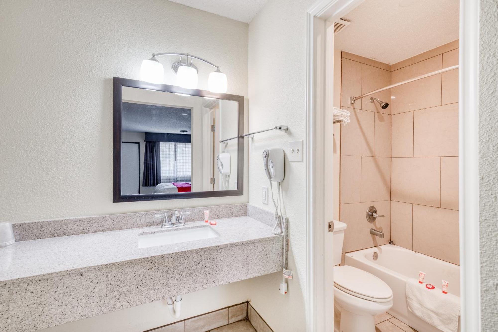 Oyo Hotel Rosenberg Tx I-69 المظهر الخارجي الصورة