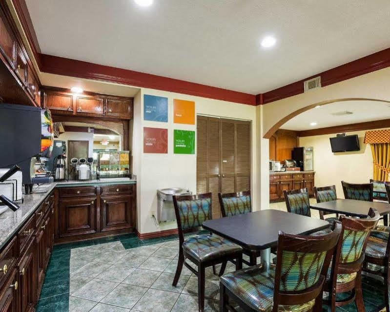 Oyo Hotel Rosenberg Tx I-69 المظهر الخارجي الصورة